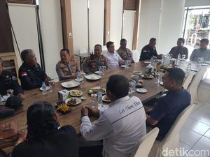 Pengesahan Pesilat Gresik Diusulkan di Pulau Bawean Demi Hindari Kericuhan Pengesahan Pesilat Gresik Diusulkan di Pulau Bawean Demi Hindari Kericuhan