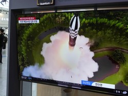 Kim Jong Un Temui Putin, Korut Luncurkan 2 Rudal Balistik