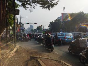 Lalin Macet di Jalan Warung Buncit Arah Kuningan Pagi Ini Lalin Macet di Jalan Warung Buncit Arah Kuningan Pagi Ini
