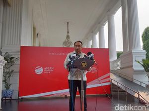 Menkominfo Budi Arie Yakinkan Jokowi Proyek BTS Selesai Tahun Ini Menkominfo Budi Arie Yakinkan Jokowi Proyek BTS Selesai Tahun Ini