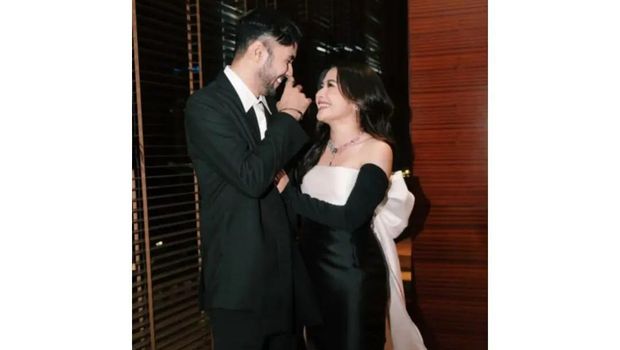 Ngaku Jatuh Cinta, Ini 6 Potret Mesra Refal Hady & Prilly Latuconsina