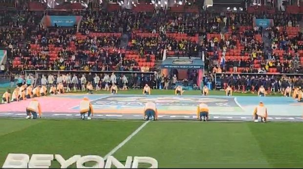 Vidyah Payapo asal Indonesia hadir langsung di Piala Dunia Wanita 2023 sebagai volunter di ajang tersebut.