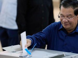 Prihatin Pemilu Kamboja, AS Pertimbangkan Langkah Hukuman