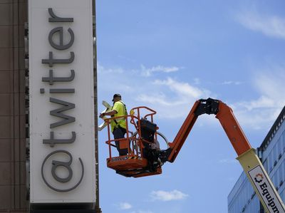 Resmi Ganti Logo, Papan Nama Twitter Mulai Dicopot dari Kantor Pusat