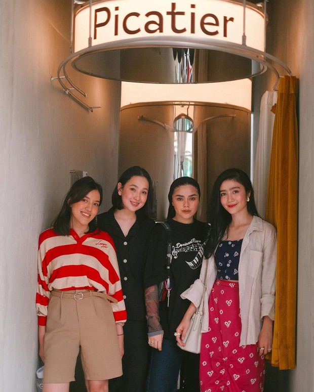 Reuni BLINK/ Foto: instagram.com/febbyrastanty Reuni BLINK