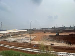 Rumah di Tengah Proyek Tol Cijago Selesai Dibongkar, Begini Penampakannya Rumah di Tengah Proyek Tol Cijago Selesai Dibongkar, Begini Penampakannya