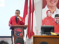 Sekjen PDIP Sebut Ridwan Kamil Punya Persepsi Positif dari Warga Jabar