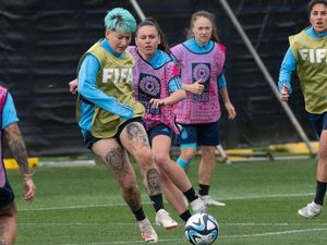 Viral Gaya Pemain Argentina di Piala Dunia Wanita Tato Wajah Ronaldo di Kaki Viral Gaya Pemain Argentina di Piala Dunia Wanita Tato Wajah Ronaldo di Kaki