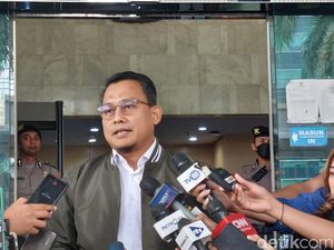 KPK Sita Catatan Penting Saat Geledah Rumah Staf Mentan