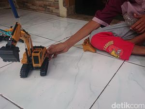 Efek Pandemi, Anak 12 Tahun Asal Purwakarta Kecanduan Hirup Bensin Efek Pandemi, Anak 12 Tahun Asal Purwakarta Kecanduan Hirup Bensin