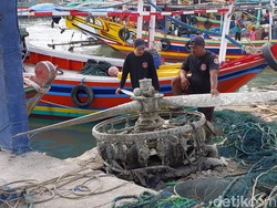 TNI Buru Serpihan Bangkai Pesawat PD II di Gresik untuk Diteliti