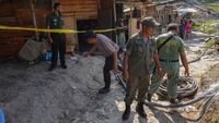 Momen Penyelamatan 8 Penambang Emas Terjebak di Lubang Galian 60 Meter