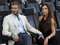Gaya Beckham dan Istrinya Saksikan Messi Cetak 2 Gol