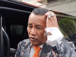 Hotman Paris Juga Sama Kok, Makin Stres Jelang Pernikahan Anak