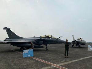 6 Jet Rafale hingga 3 Pesawat Tanker Prancis Mendarat di Halim, Ada Apa?