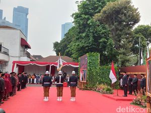 Ketua KPU Lantik 125 Anggota KPUD di 25 Kabupaten/Kota