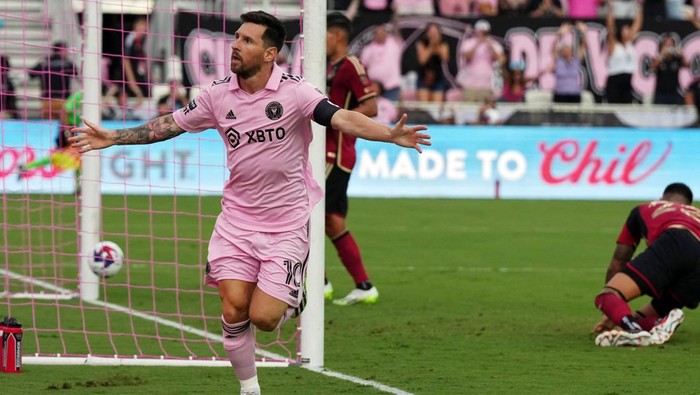 Jul 25, 2023; Fort Lauderdale, FL, USA; Inter Miami CF forward Lionel Messi (10) celebrates after scoring a goal in the first half against the Atlanta United at DRV PNK Stadium. Mandatory Credit: Jasen Vinlove-USA TODAY Sports