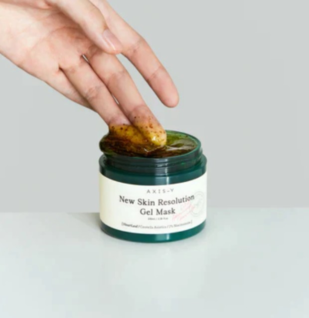 Foto produk skincare axis y