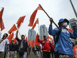 Gaji PNS Naik 8% Tahun Depan, Buruh Bakal Nuntut Kenaikan Upah