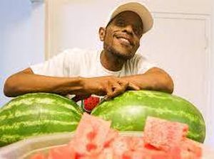 Pria Ini Diet 103 Hari dengan Hanya Makan Semangka, Begini Hasilnya