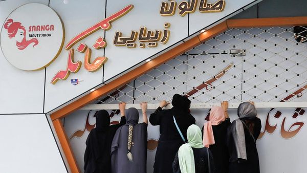 Ribuan Salon Kecantikan di Afghanistan Tutup Untuk Selamanya