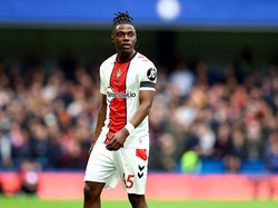 Enggan Disalip Chelsea, Liverpool Naikkan Tawaran untuk Lavia