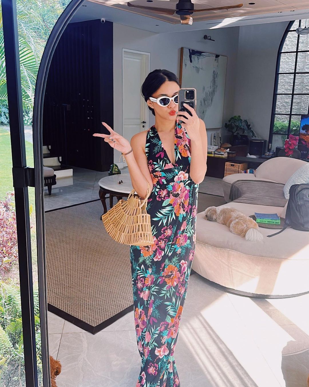 Rumah Nana Mirdad dan Andrew White Rumah Nana Mirdad dan Andrew White