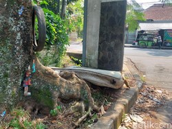 Bisa-bisanya! Ada yang Buang Kasur dan Kulkas di Jalan Patuha Bandung