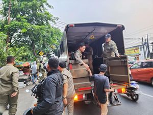 Satpol PP Bogor Amankan 31 Anak Punk-Pengamen: Meresahkan Masyarakat