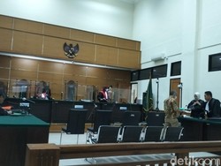 Kepala BPKAD Serang Nilai Dakwaan Suap Rp 400 Juta Kasus Mebel Tak Jelas