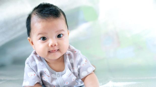 10 Ide Stimulasi Bayi 4 Bulan agar Tumbuh Kembangnya Optimal