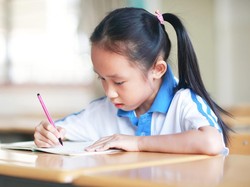 120 Contoh Kata Sifat dalam Bahasa Indonesia, Cocok Jadi Referensi Belajar