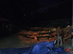 Bruk! Bangunan Kafe di Tamantirto Bantul Roboh