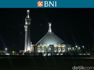 Usai Nonton BNI Sirnas, Wisata Religi ke Masjid Agung Syekh Yusuf yuk