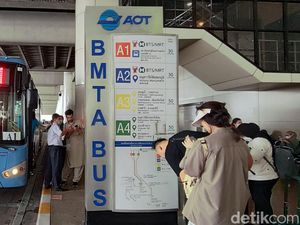 Liburan Murah di Bangkok, Ke Mana-mana Naik Bus Saja Liburan Murah di Bangkok, Ke Mana-mana Naik Bus Saja