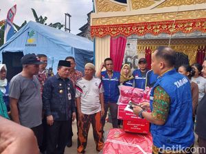 Al Haris Janji Bangun Kembali 32 Rumah Warga yang Ludes Terbakar