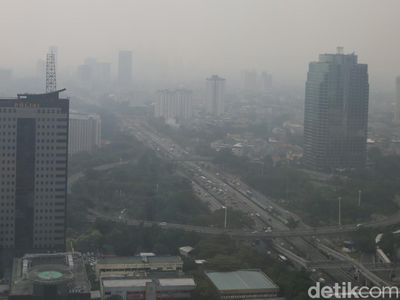 Horor! Sore Ini Polusi Jakarta Terburuk Sedunia