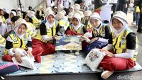 Interaksi dengan Anak Sekolah Sahabat Air