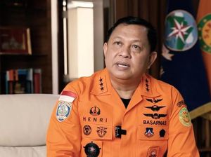 Pengadil Marsdya Henri di Kasus Suap Basarnas Akan Diberi Pangkat Lokal Pengadil Marsdya Henri di Kasus Suap Basarnas Akan Diberi Pangkat Lokal
