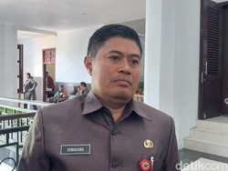 Respons Dindik Kota Malang soal Seragam Mahal SMPN yang Wajib Dibeli