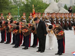 Momen Delegasi China ke Korut, Disambut Kim Jong Un