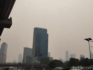Polusi Udara DKI Lagi Jelek-jeleknya, Jangan Anggap Enteng Efeknya ke Paru