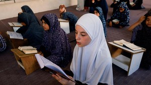 Lirik Allahummarhamna Bil Quran: Arab, Latin, Artinya