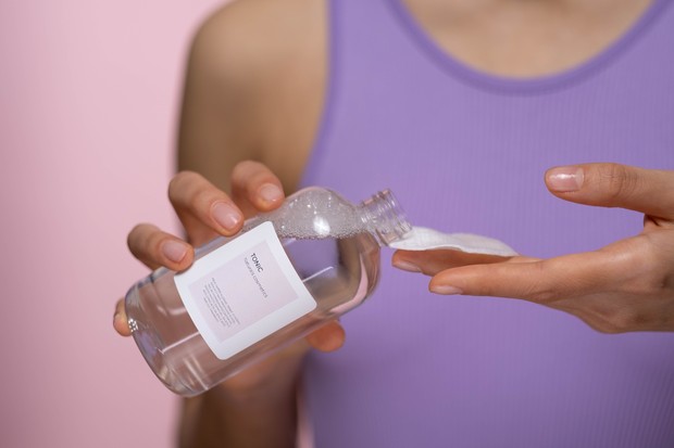 Bahan Skincare Harus Dihindari Ibu Hamil. Foto: Pexels.com/Ron Lach