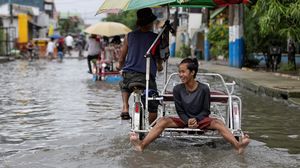 Filipina Banjir Bandang Gegara Diterjang Topan Doksuri