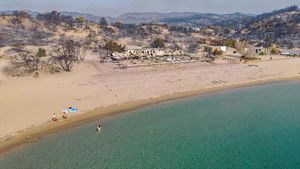 Pulau Rhodes Kembali Sambut Turis Usai Kebakaran, Bakal Beri Liburan Gratis