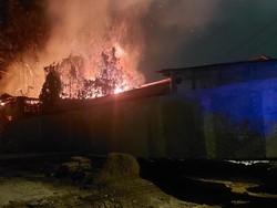 Bangunan di Bogor Kebakaran Diduga Akibat Pemulung Bakar Rongsokan