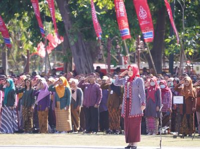 Kental Adat Jawa, Upacara HUT Klaten Ke-219 Dimeriahkan Fragmen Teatrikal