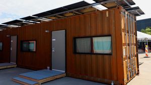 Kontainer Mewah Jadi Tempat Berlindung Tunawisma AS dari Gelombang Panas