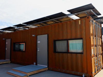 Kontainer Mewah Jadi Tempat Berlindung Tunawisma AS dari Gelombang Panas